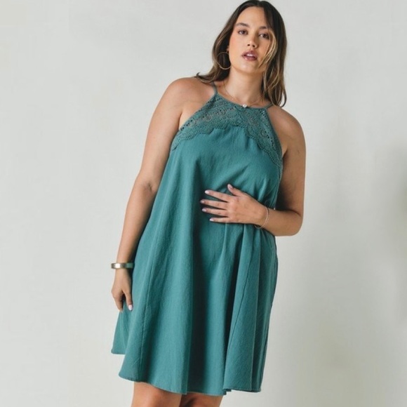 Davi & Dani | Lace Neckline Halter Tunic Dress - Picture 1 of 4